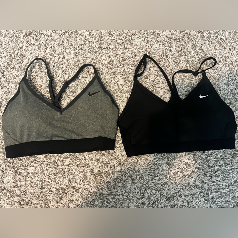 Nike bundle sports bra